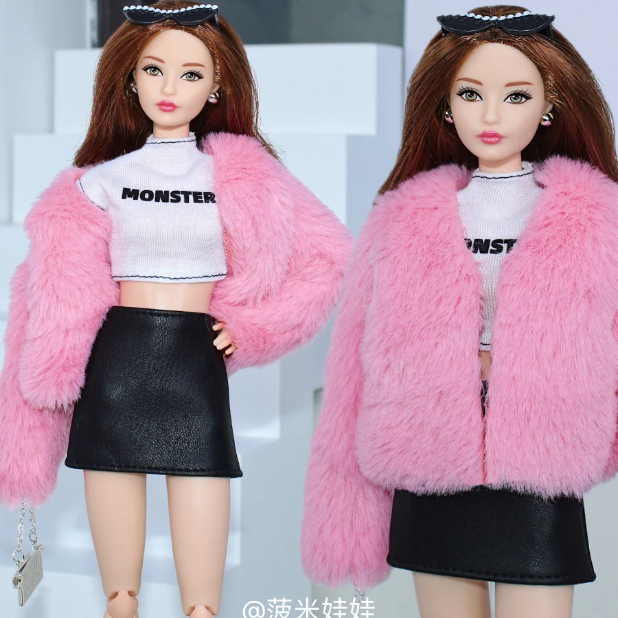 Комплект одежды/ розовое плюшевое пальто + белая футболка + кожаная юбка / одежда для куклы 30 см, костюм для куклы Барби 1/6 Xinyi FR ST