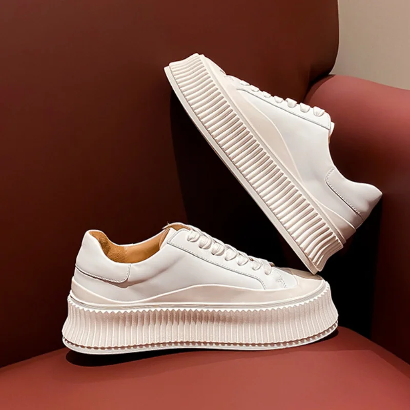2023 женская удобная спортивная обувь на толстой подошве, дышащая повседневная обувь на высокой платформе, белая женская обувь с приподнятым верхом, вулканизированная обувь